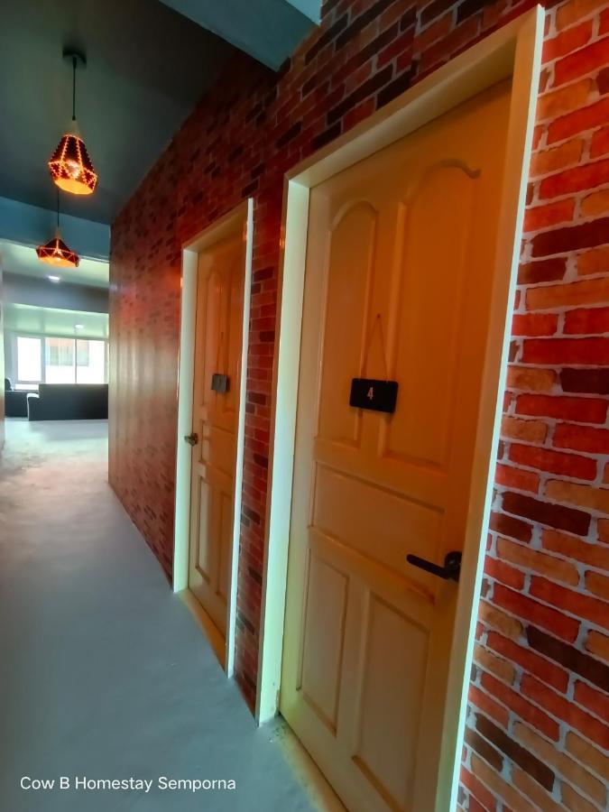 Cow B Homestay Semporna Ngoại thất bức ảnh